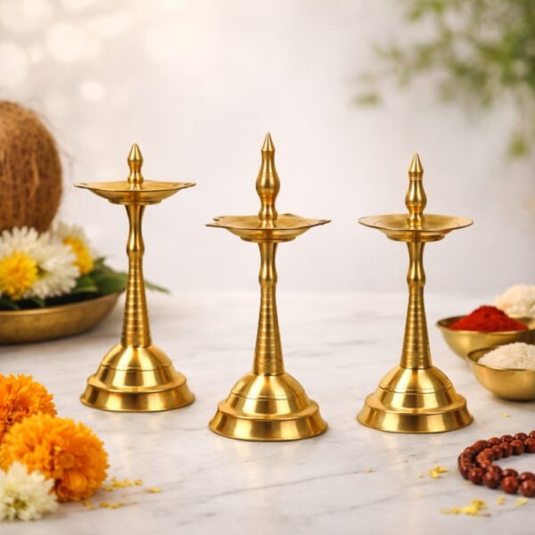 Oil Lamp (Vilakku)